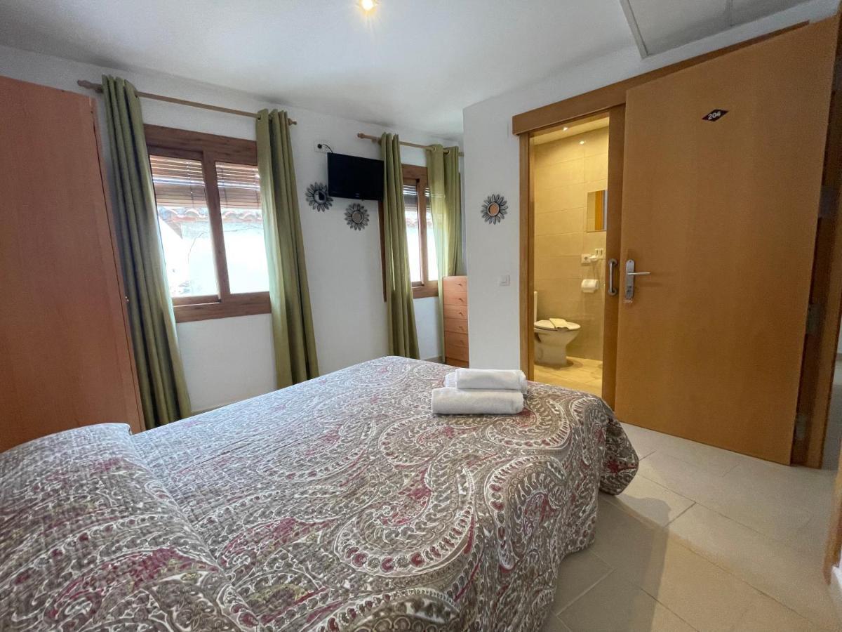 P&R Hostals Codolar Tossa de Mar Exterior foto